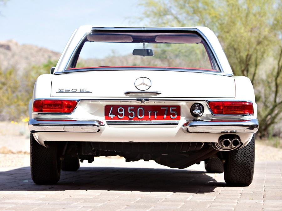  Mercedes-Benz 250 SL 1966 года  (фото 5 из 6)